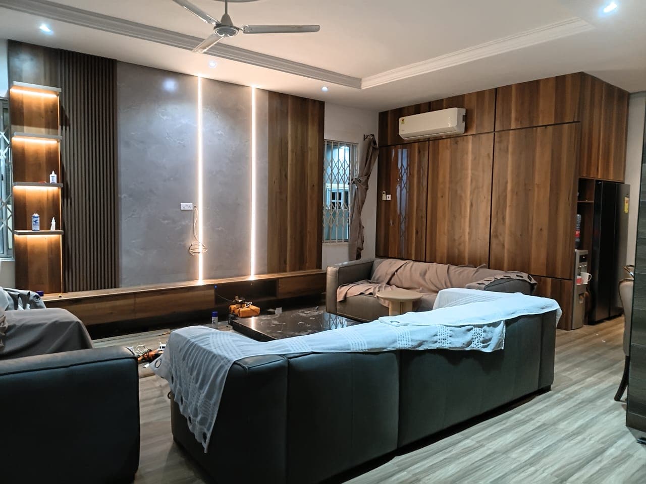 Living Room LED Wood Panel Wall