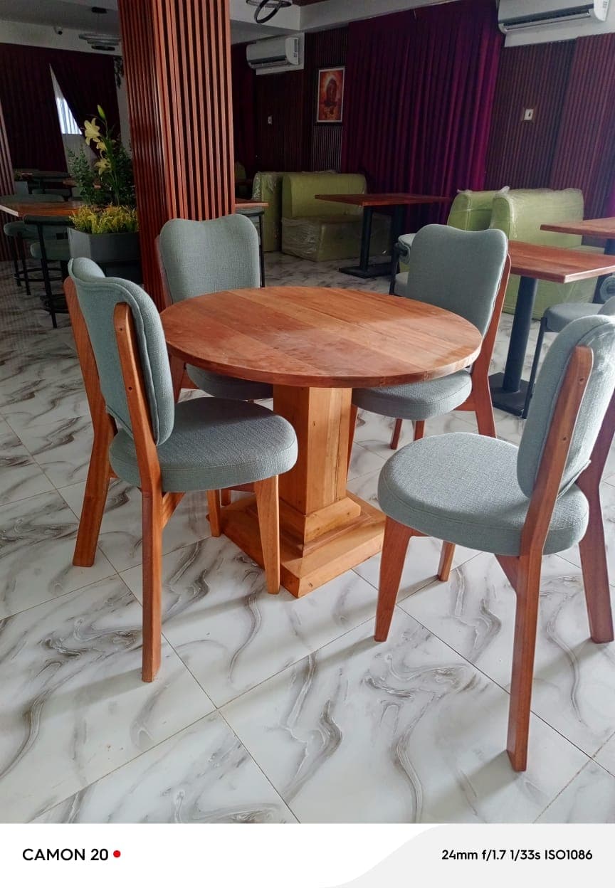 Restaurant Dining Table & Chairs